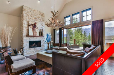 Silvertip Duplex for sale: 4 bedroom 1,104 sq.ft. (Listed 2019-08-22)